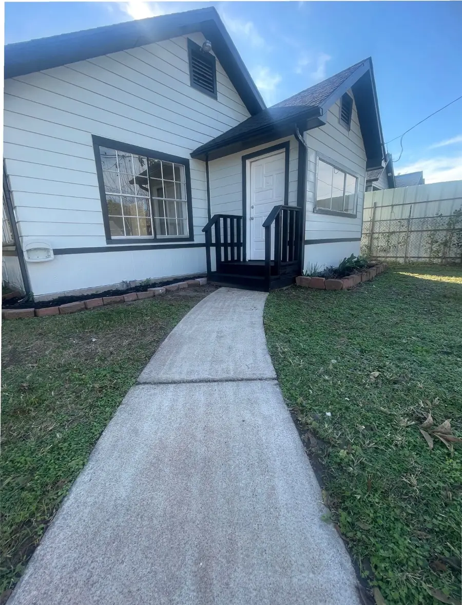 2010 King Street, Houston, TX 77026 - Image #2