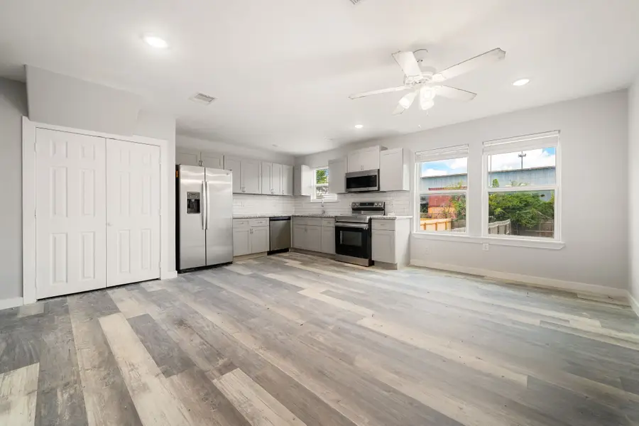 4114 Majestic Street #A/B, Houston, TX 77026 - #2