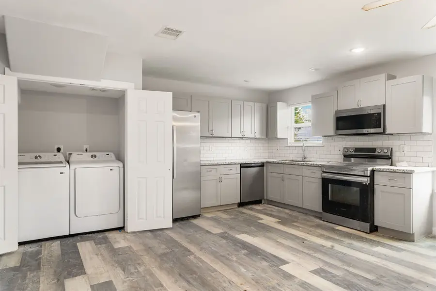 4114 Majestic Street #A/B, Houston, TX 77026 - #3