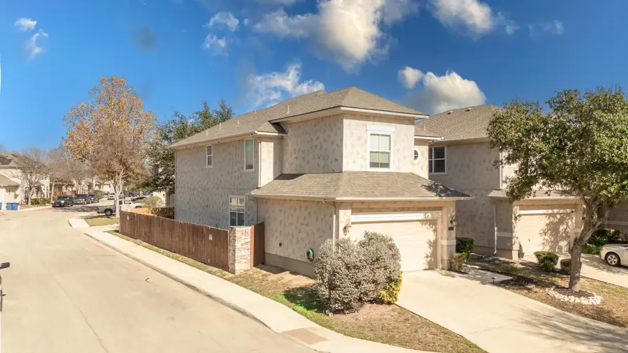 6913 Abbey Falls, San Antonio, TX 78249 - Image #2