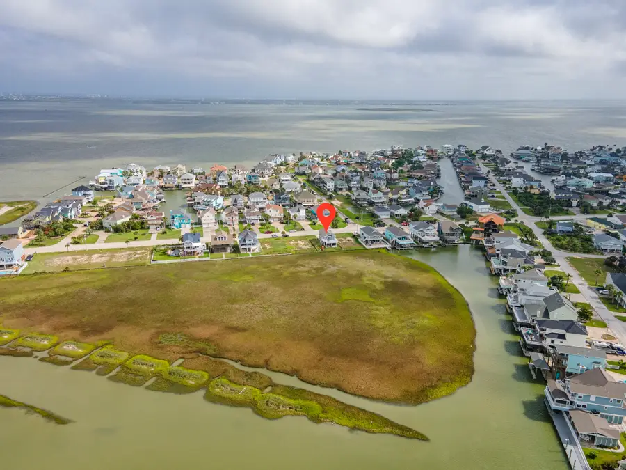 944 Tiki Drive, Tiki Island, TX 77554 - #3
