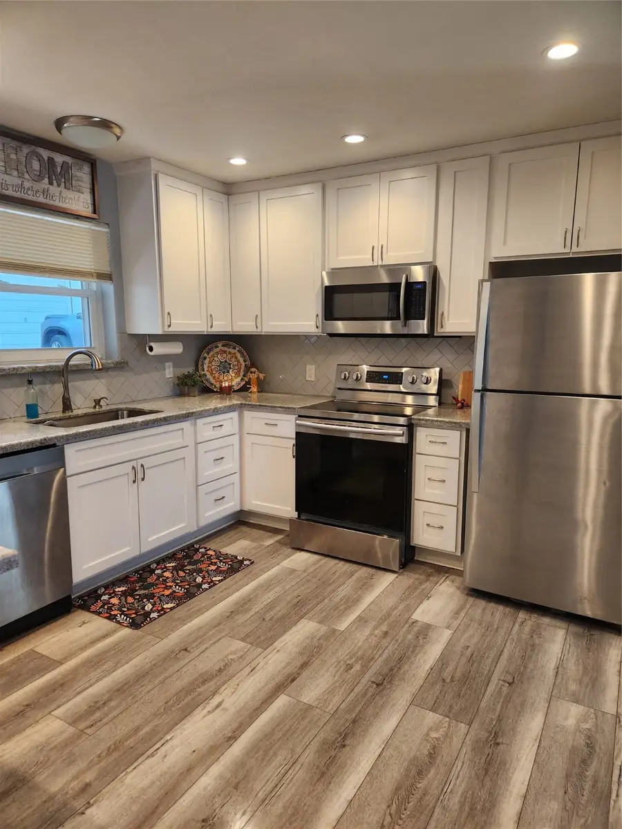 13279 Southshore Drive, Conroe, TX 77304 - Image #3