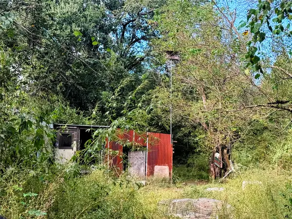 347 County Road 4098, Woodville, TX 75979