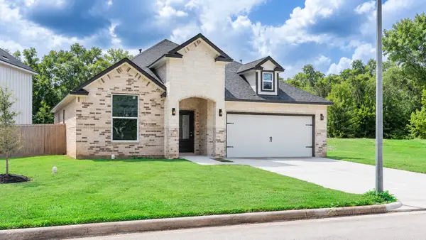 2306 Ridgewood Drive Drive, West Columbia, TX 77486