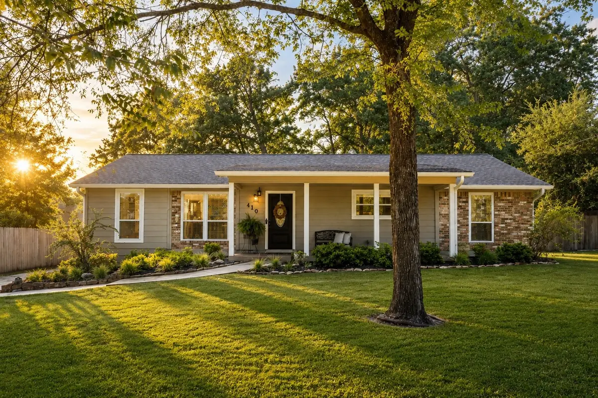 410 Shawnee Drive, Montgomery, TX 77316 - #1