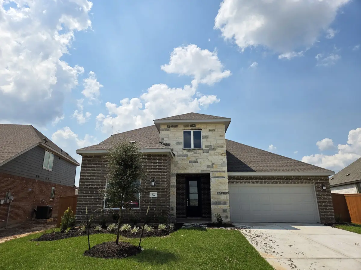1366 S Shepard Drive, Dayton, TX 77535 - Image #1