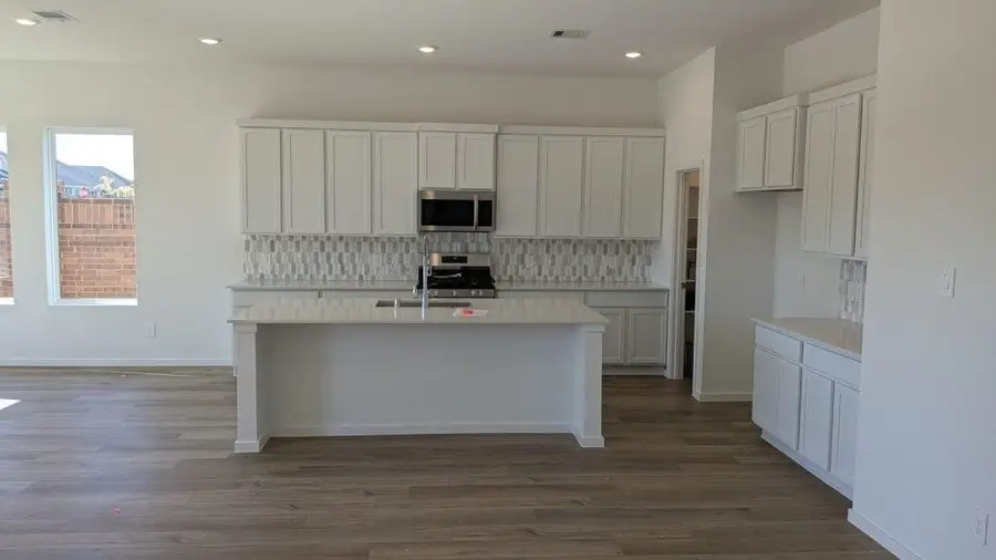 1366 S Shepard Drive, Dayton, TX 77535 - Image #2