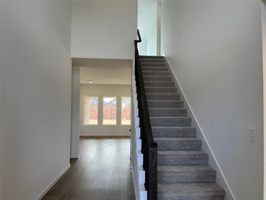 1366 S Shepard Drive, Dayton, TX 77535 - Image #3