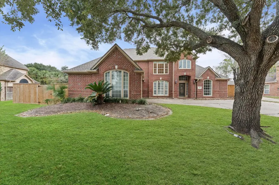 3207 Scenic Elm Street, Houston, TX 77059 - Image #2