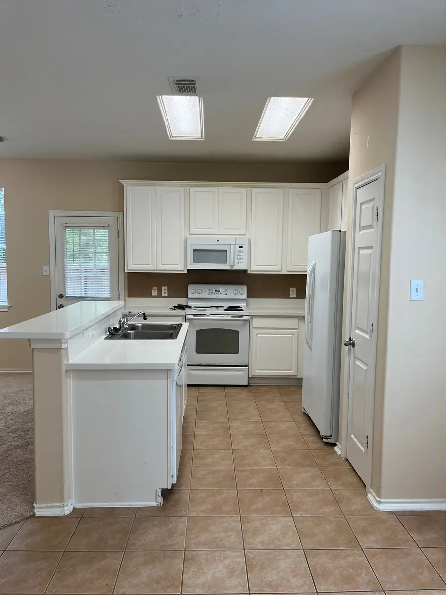 231 N Burberry Park Circle, The Woodlands, TX 77382 - #3