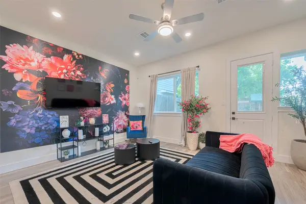 2909 Nagle Street, Houston, TX 77004