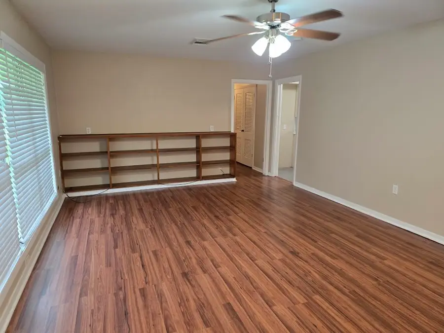 117 Lazy Lane, Lake Jackson, TX 77566 - #3