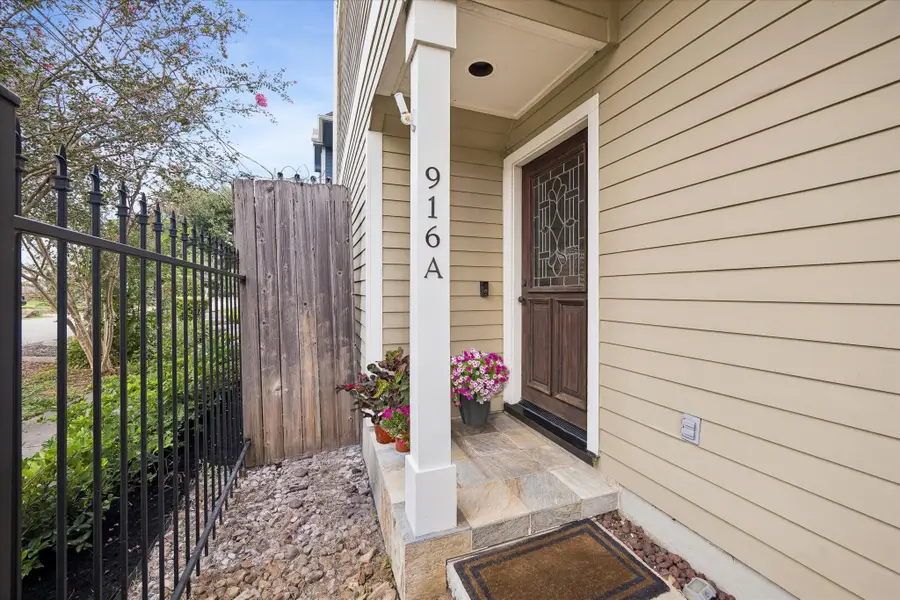 916 Lawrence Street #A, Houston, TX 77008 - #3