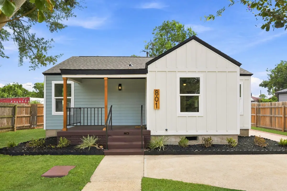801 E Defee Avenue, Baytown, TX 77520 - #1