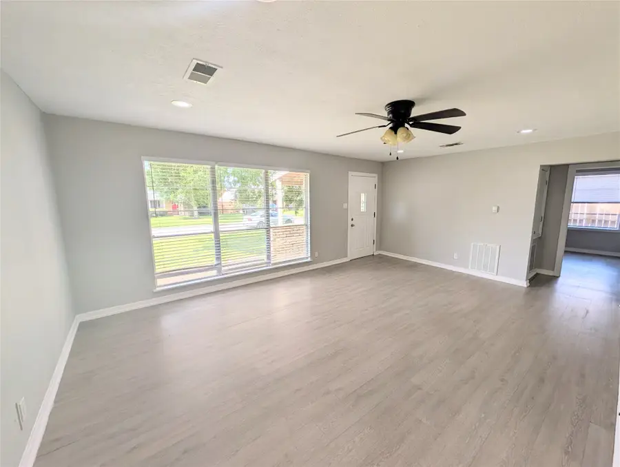 2819 Dragonwick Drive, Houston, TX 77045 - #3