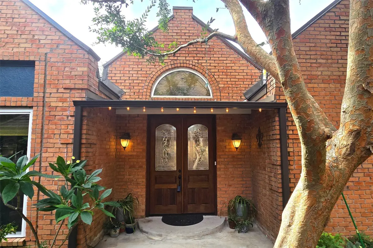 1142 Misty Lake Drive, Sugar Land, TX 77498 - #1