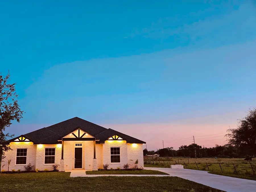 7717 Prairie Street, Hitchcock, TX 77563 - #2