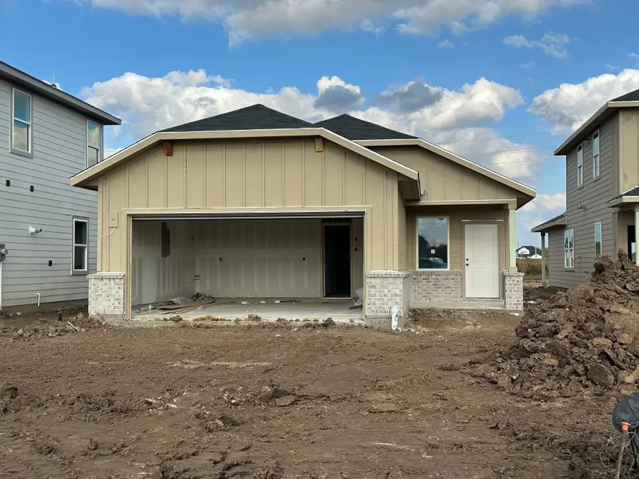 18038 Lasso Mills Drive, Hockley, TX 77447 - Image #2