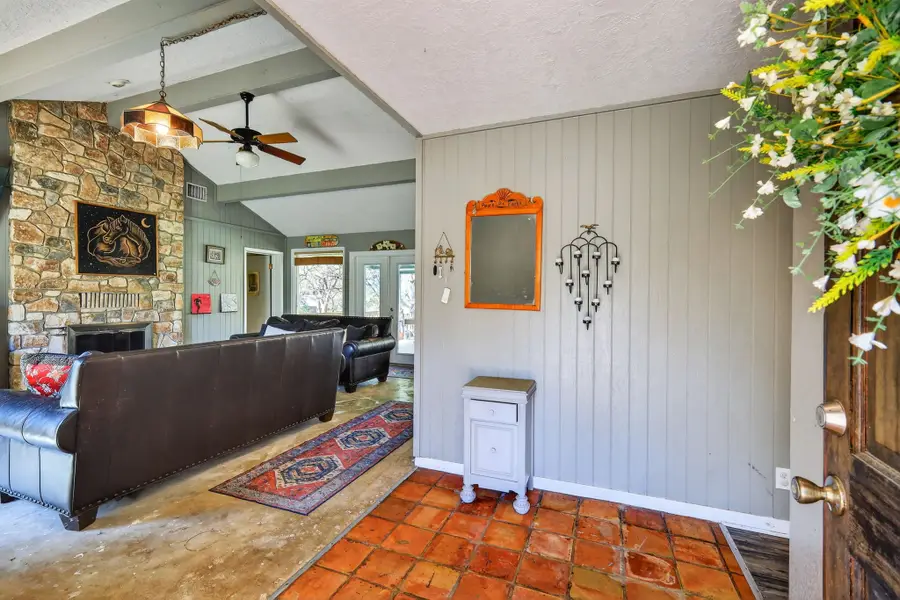 12 Creekwood Drive, Schulenburg, TX 78956 - #3