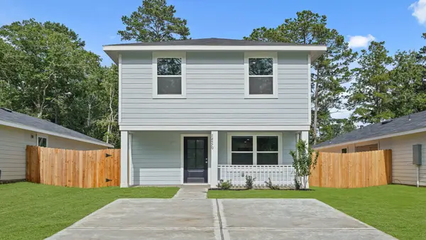 14570 William Trails Drive, Willis, TX 77378