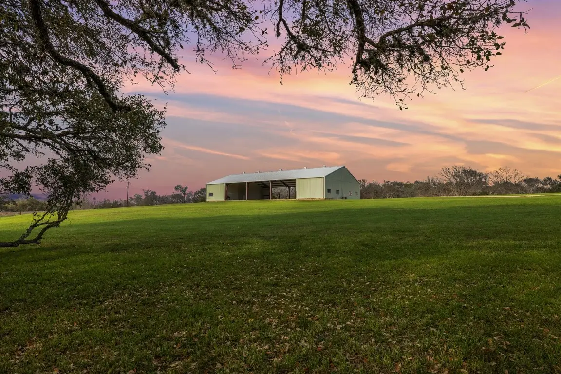 1115 County Rd 307, Alleyton, TX 78935 - #1