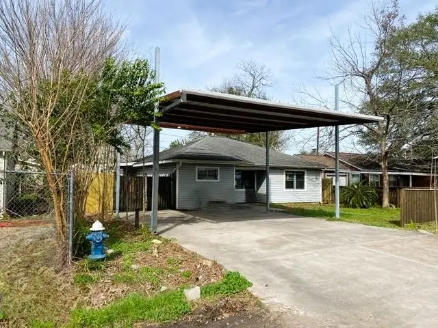 125 W Sunnyside Street, Houston, TX 77076 - #1