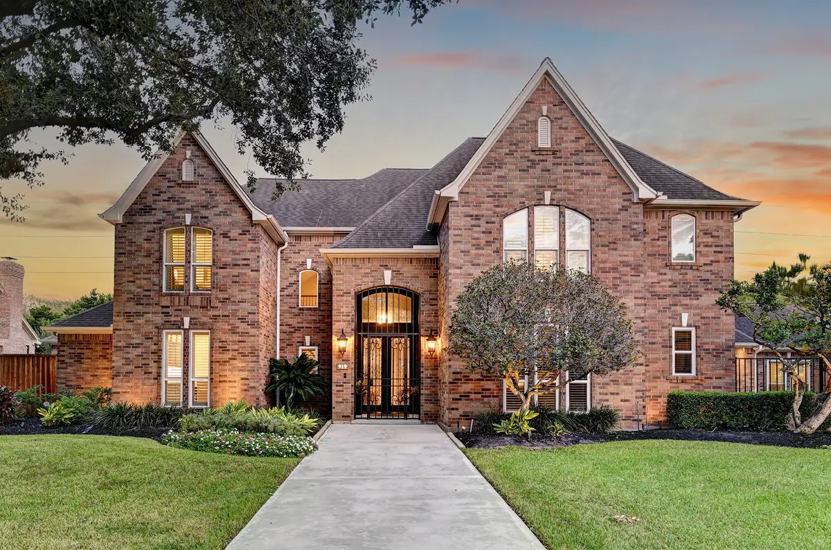 919 Bayou Parkway, Houston, TX 77077 - #1