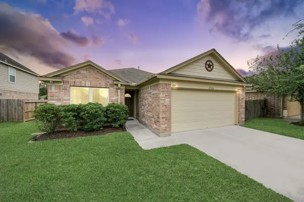 2106 Indian Clearing Trail, Rosenberg, TX 77471