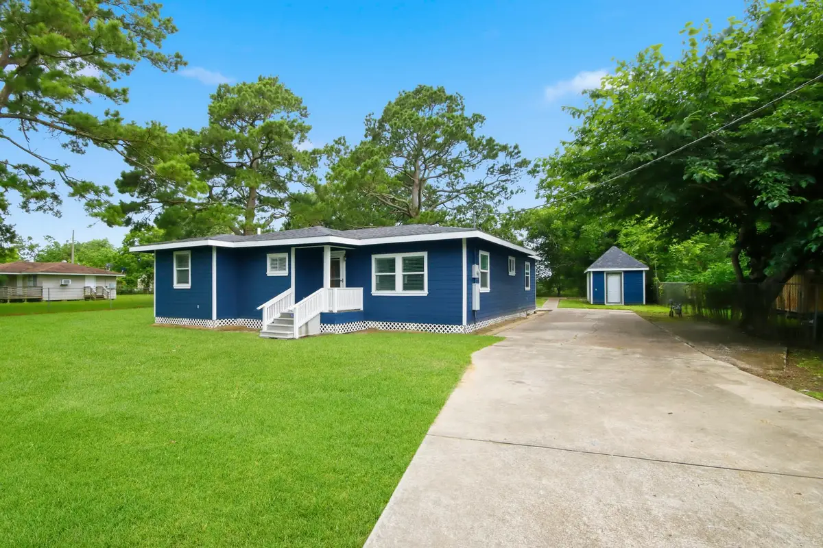 40 County Road 183, Liberty, TX 77575 - #1