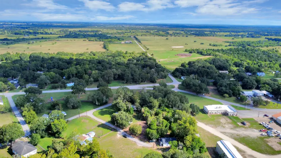 105 Bassett Street, Sealy, TX 77474 - #3