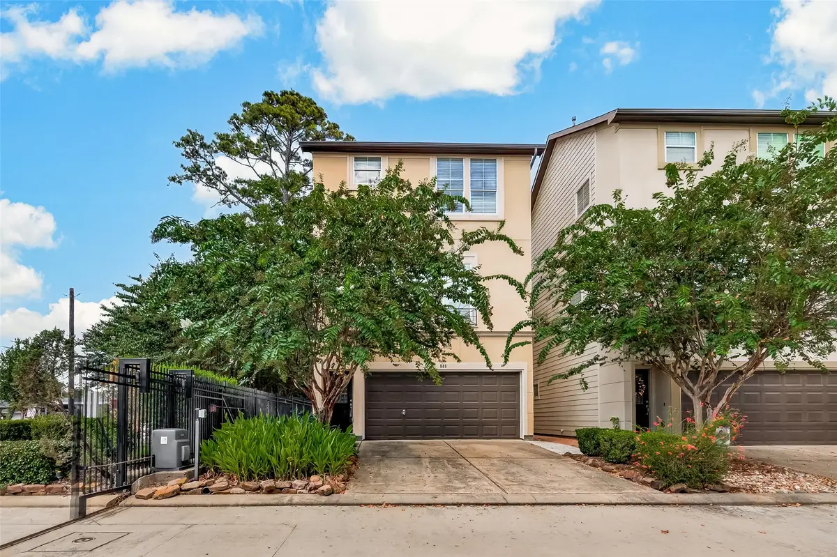 888 Fisher Street, Houston, TX 77018 - #1
