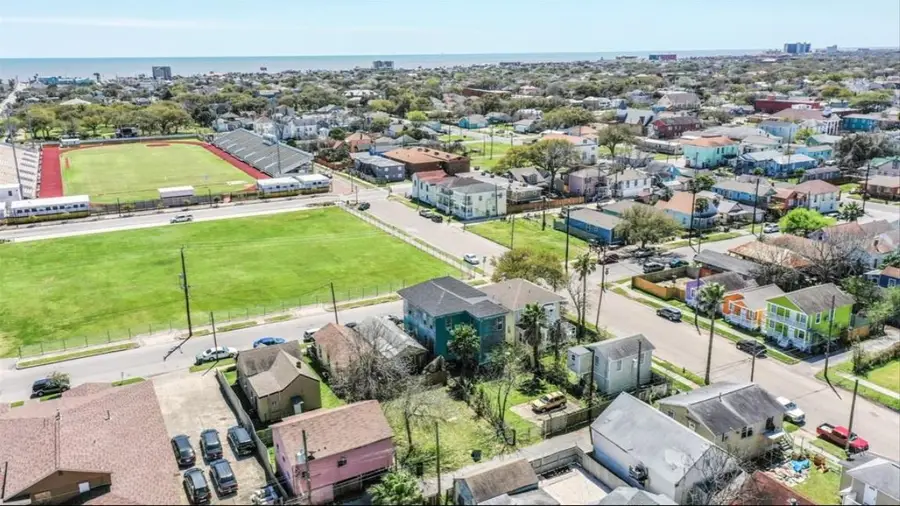2718 Avenue L, Galveston, TX 77550 - #3