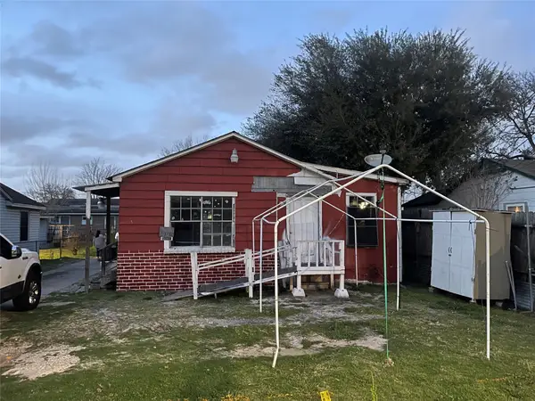 7011 Brownsville Street, Houston, TX 77020