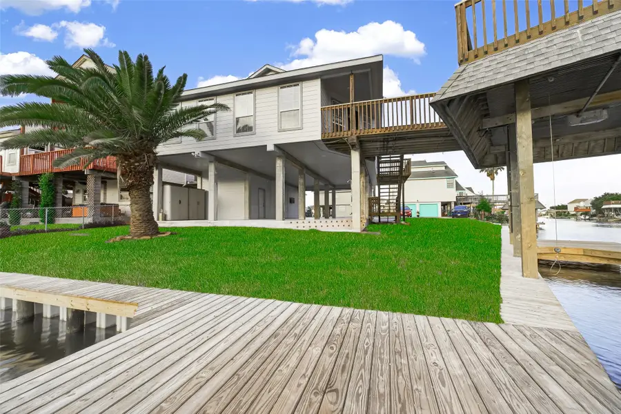 16 N Curlew Street, La Marque, TX 77568 - #2