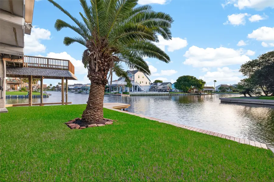 16 N Curlew Street, La Marque, TX 77568 - #3