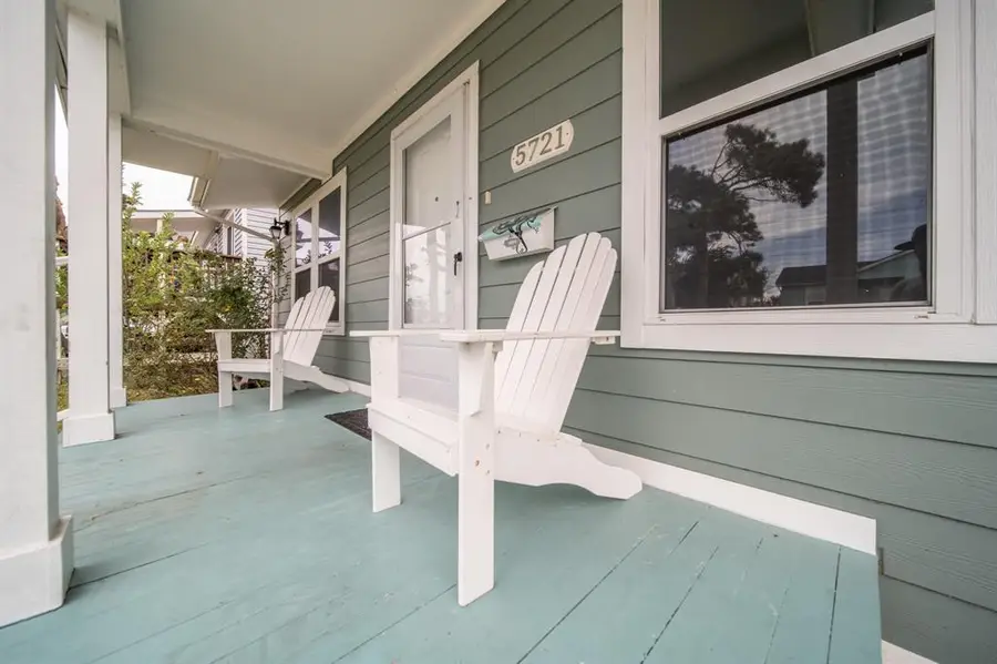 5721 Sylvia Drive, Galveston, TX 77551 - Image #2