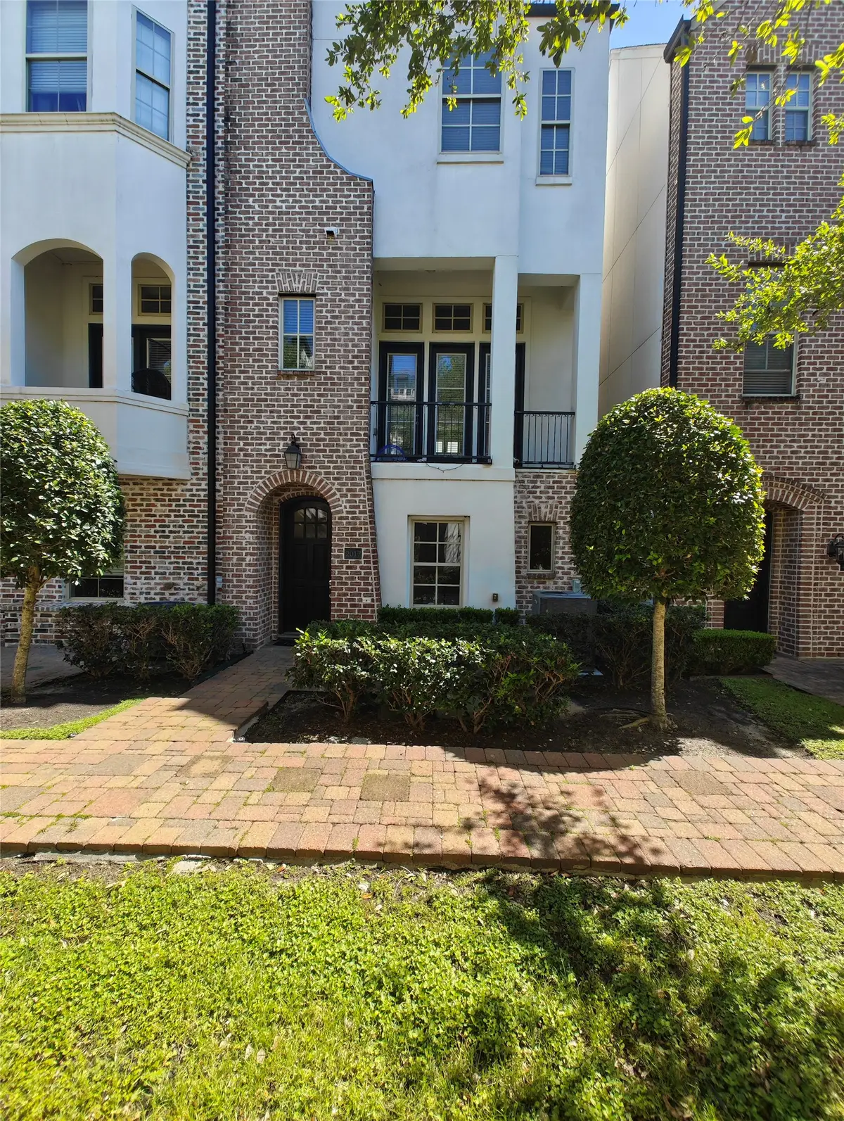 2017 Fannin Station, Houston, TX 77045 - #1