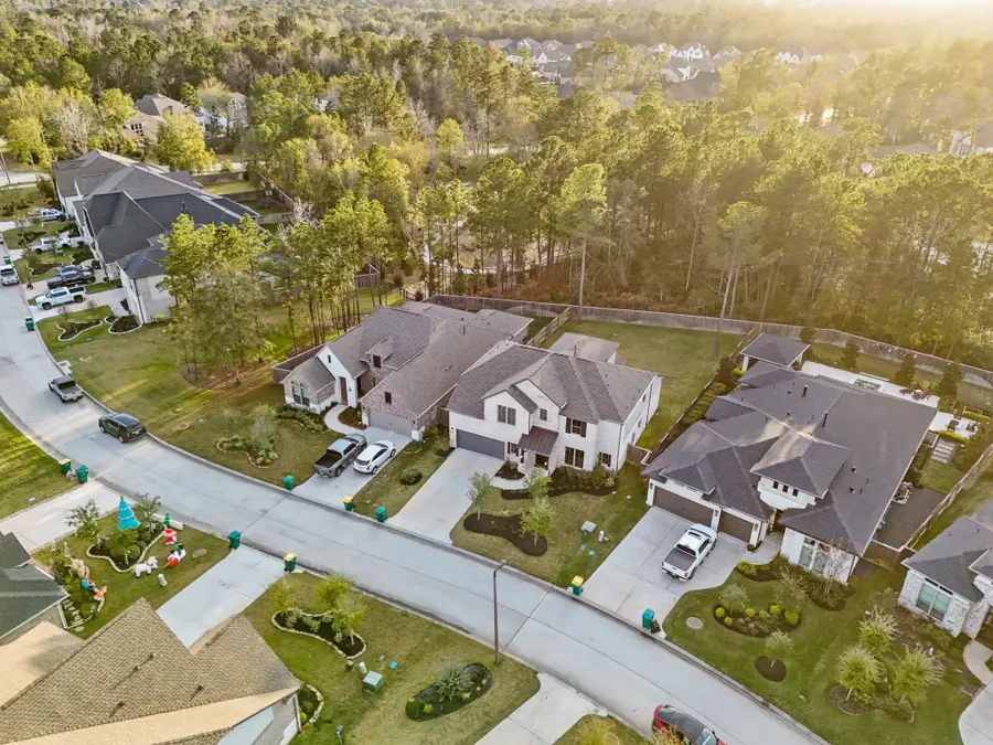 129 Sweeping Valley Drive, Montgomery, TX 77316 - Image #3