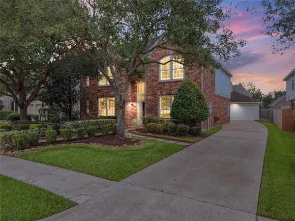 874 Pebblebank Lane, League City, TX 77573
