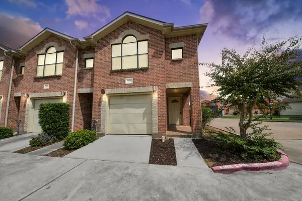 5941 South Loop E #205, Houston, TX 77033