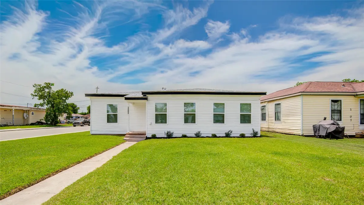 1203 W 6th Street, Freeport, TX 77541 - #1