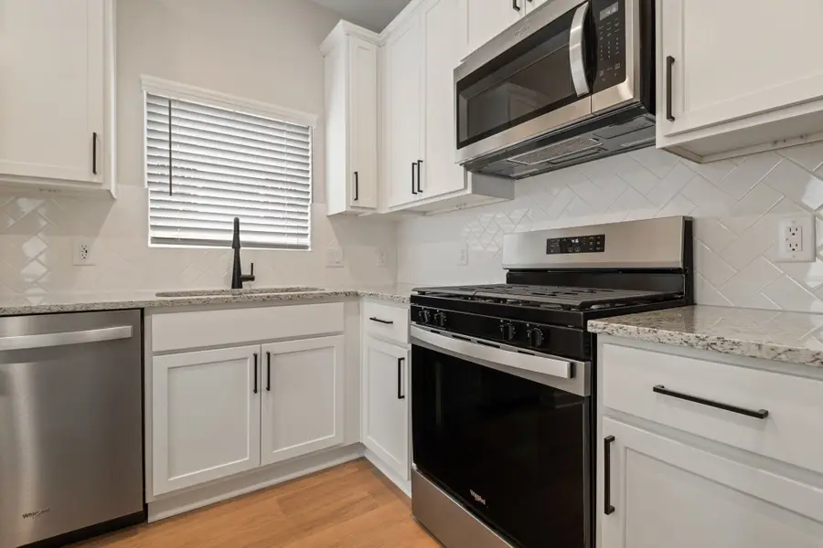 21551 Bluebonnet Bay Drive, Magnolia, TX 77354 - Image #2