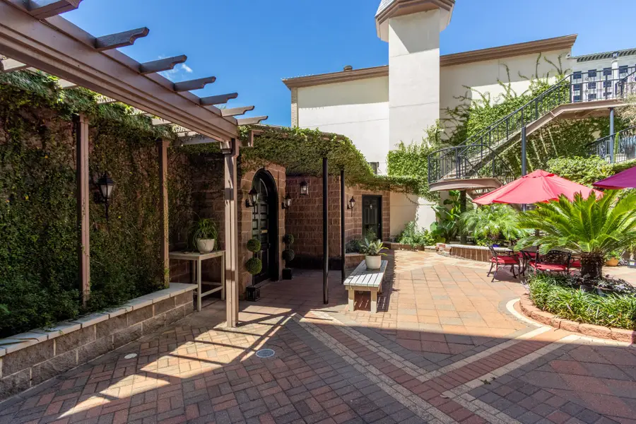 2102 Post Office Street Corner #8, Galveston, TX 77550 - #3