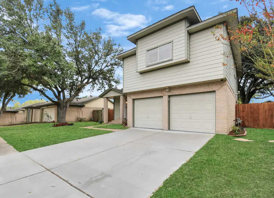 1111 W Brompton Drive, Pearland, TX 77584 - Image #2