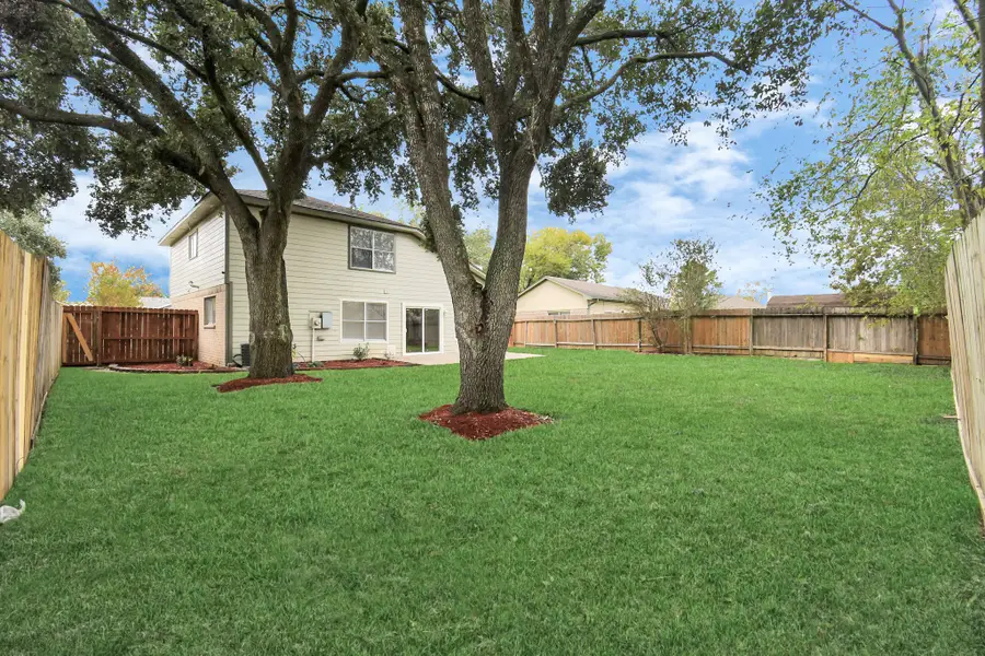 1111 W Brompton Drive, Pearland, TX 77584 - Image #3