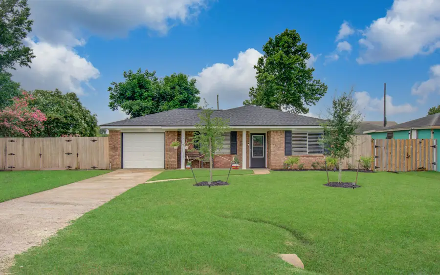 2615 6th Avenue N, Texas City, TX 77590 - #2