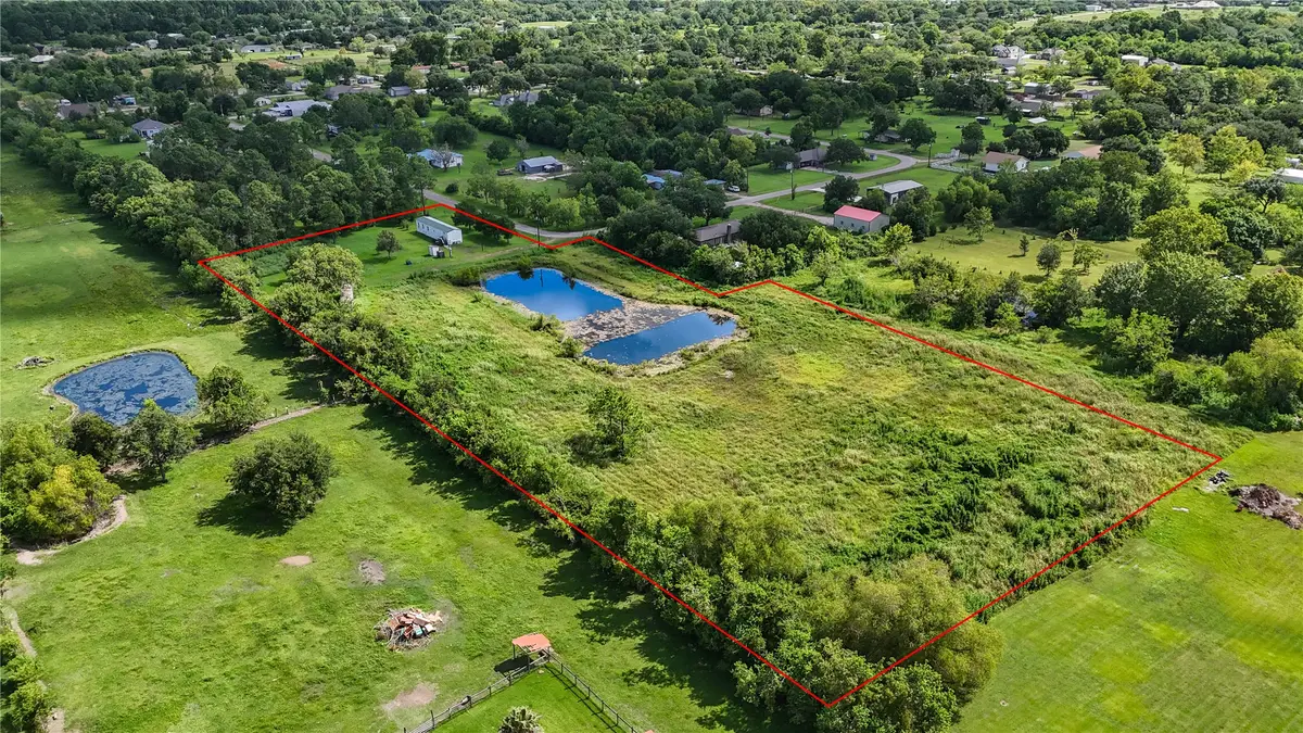 5618 W Bellaire Street, Santa Fe, TX 77510 - #1