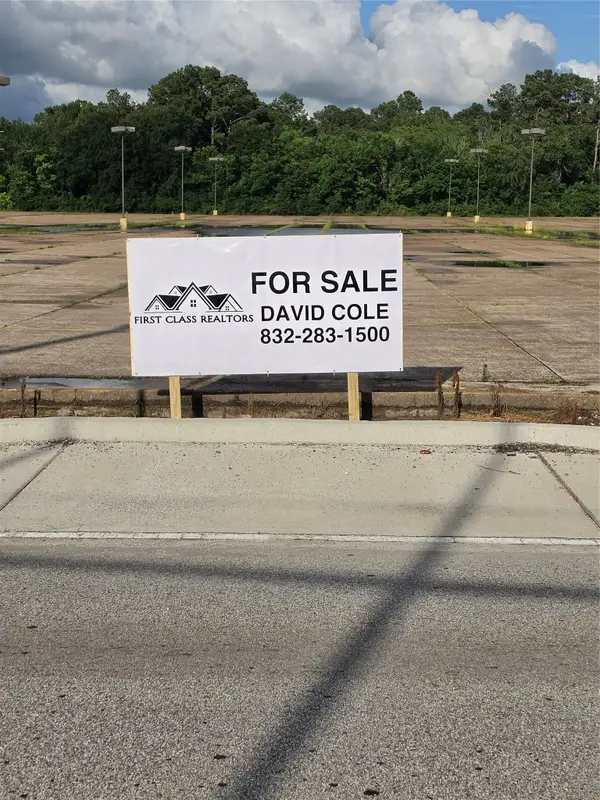 7300 E Houston Road, Houston, TX 77028