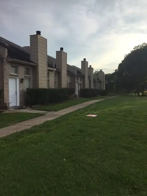 3004 Creekview Drive, Missouri City, TX 77459 - Image #1