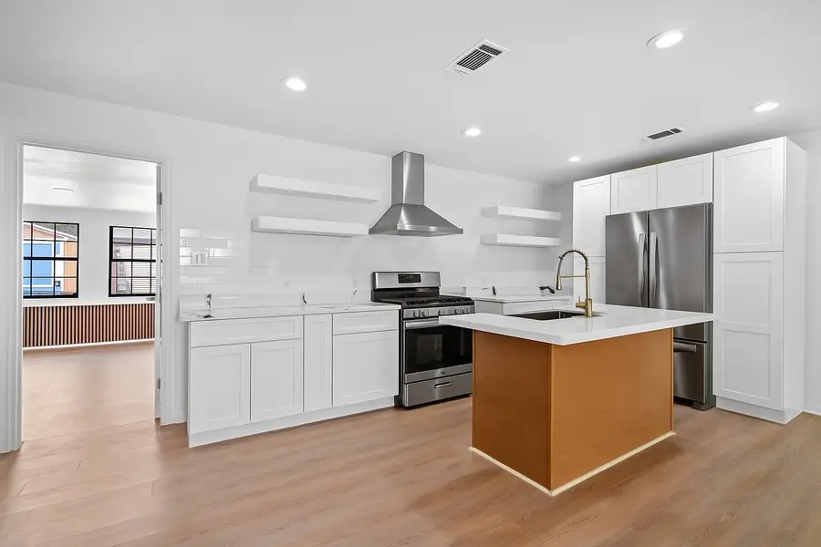 719 E 40th 1/2 Street, Houston, TX 77022 - Image #3